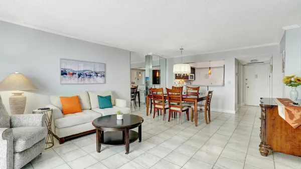 427 Golden Isles Drive 5j, Hallandale Beach, FL 33009