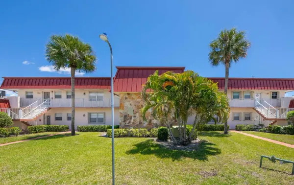 12016 S Greenway Cir Circle S 105, Royal Palm Beach, FL 33411