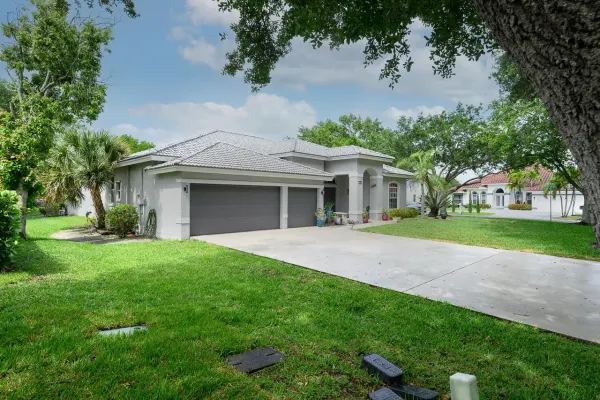 10370 NW 14th Place, Coral Springs, FL 33071