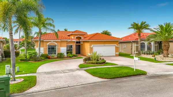 16322 NW 15th Street, Pembroke Pines, FL 33028