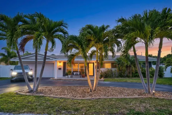 2231 NE 34th Street, Lighthouse Point, FL 33064