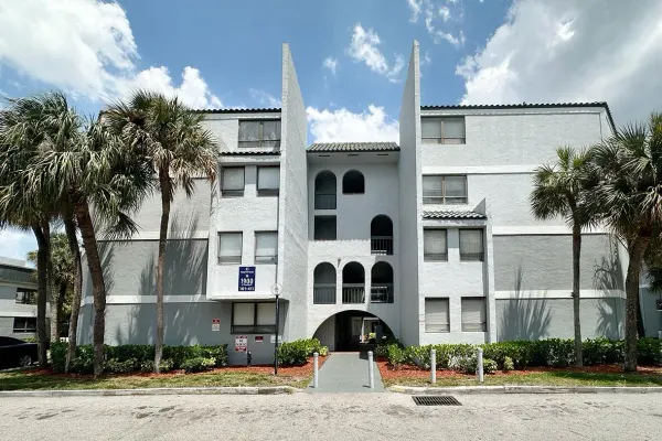 1900 N Congress Avenue 105, West Palm Beach, FL 33401