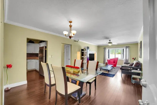 2230 NE 56th Place 223, Fort Lauderdale, FL 33308