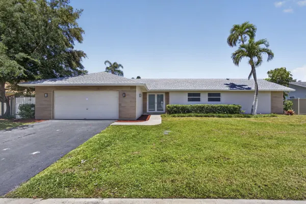 12890 Guilford Circle, Wellington, FL 33414