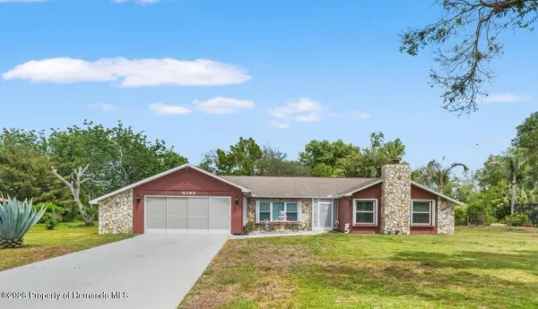 8192 Floral Drive, Weeki Wachee, FL, 34607