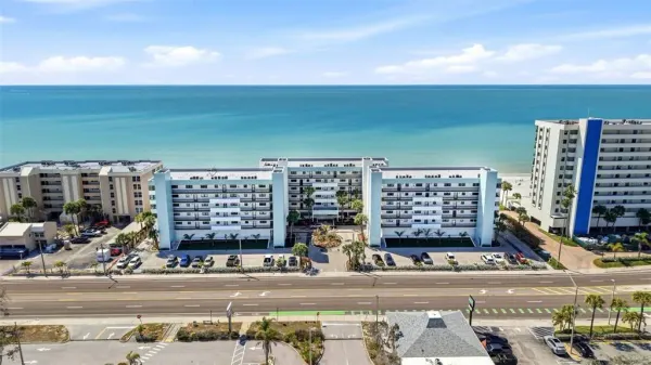 14900 Gulf Boulevard, Unit 304, Madeira Beach, FL, 33708