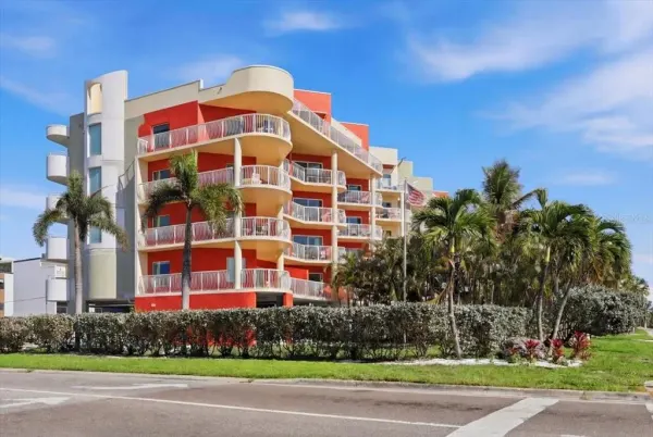 11605 Gulf Boulevard, Unit 206, Treasure Island, FL, 33706