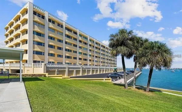 100 Bluff View Drive, Unit 308a, Belleair Bluffs, FL, 33770