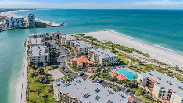 7435 Bayshore Drive, Unit 303, Treasure Island, FL, 33706