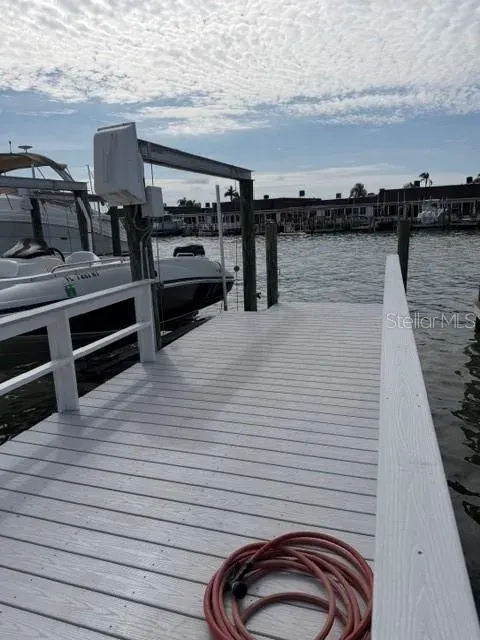 582 Boca Ciega Point Boulevard N, St Petersburg, FL, 33708