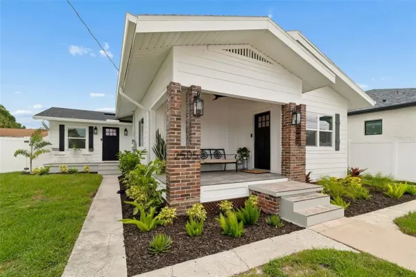 2505 W North B Street, Tampa, FL, 33609
