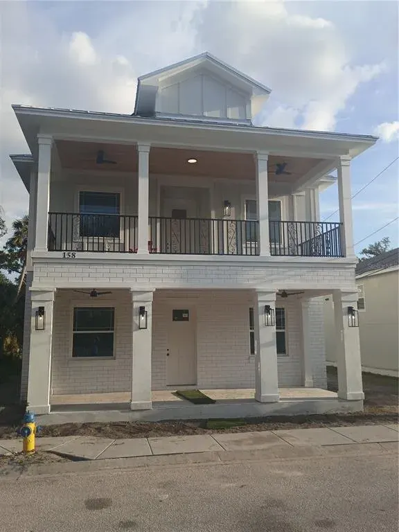 158 E Spruce Street, Tarpon Springs, FL, 34689