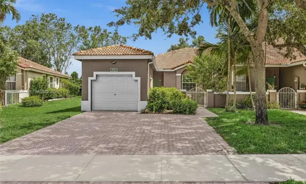 7420 S Aragon Boulevard 1, Sunrise, FL 33313