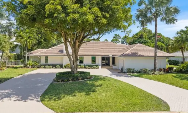460 Glenbrook Drive, Atlantis, FL 33462