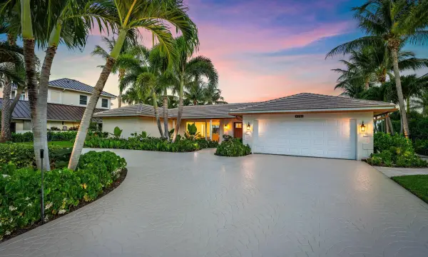 1051 Coral Way, West Palm Beach, FL 33404